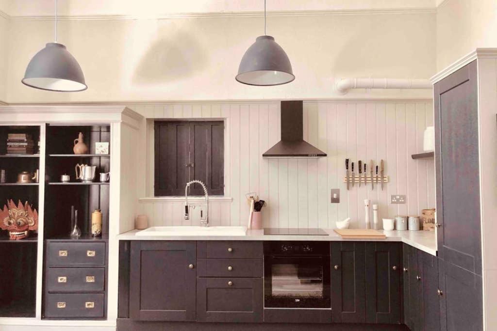 Seaside Escape - Gorgeous 2 Bed Apartment In St-Leonards-On-Sea Hastings Exteriör bild