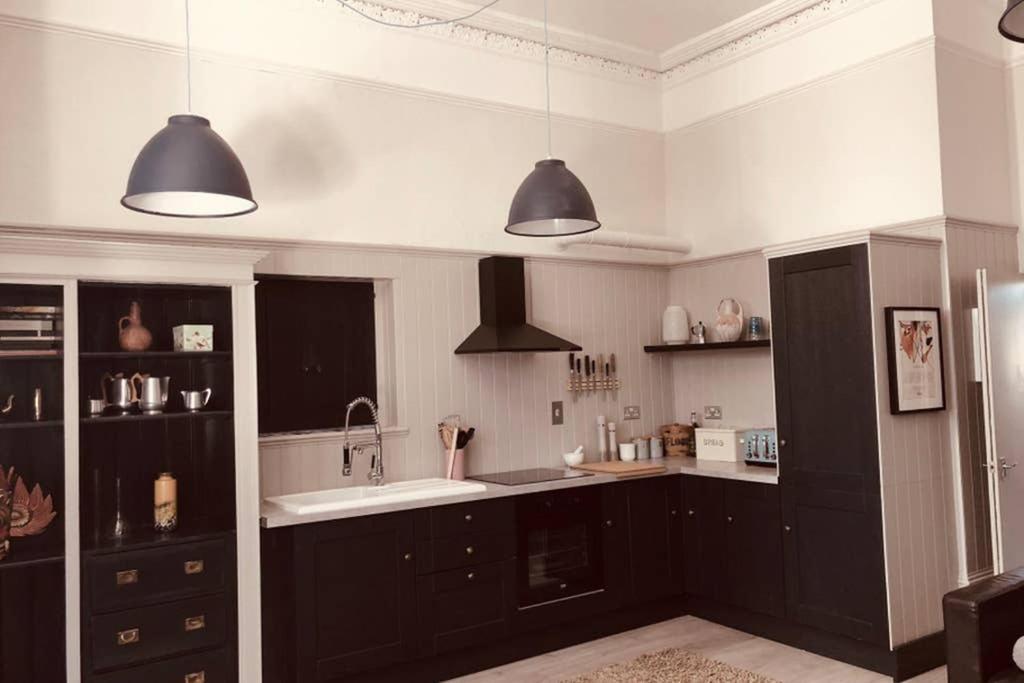 Seaside Escape - Gorgeous 2 Bed Apartment In St-Leonards-On-Sea Hastings Exteriör bild