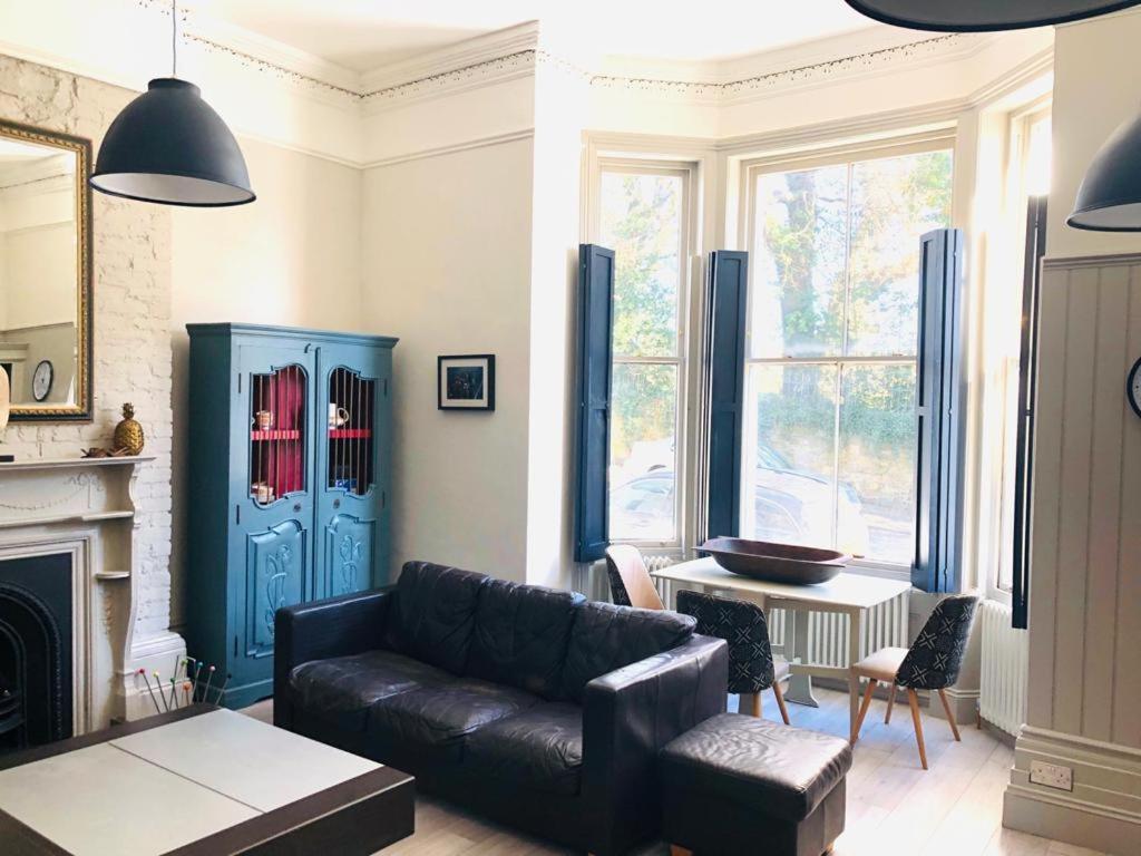 Seaside Escape - Gorgeous 2 Bed Apartment In St-Leonards-On-Sea Hastings Exteriör bild