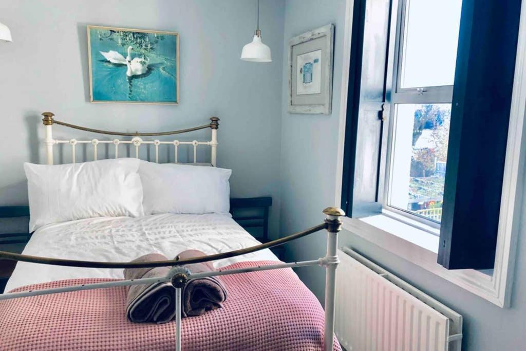 Seaside Escape - Gorgeous 2 Bed Apartment In St-Leonards-On-Sea Hastings Exteriör bild